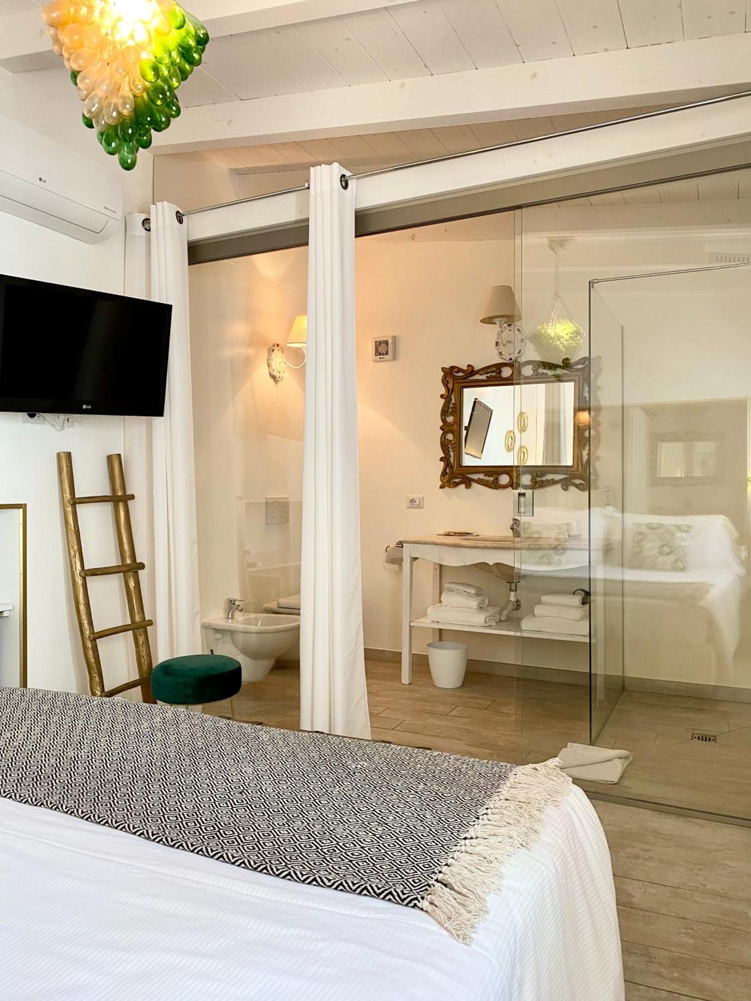In Centro Unique Rooms Olbia Buitenkant foto